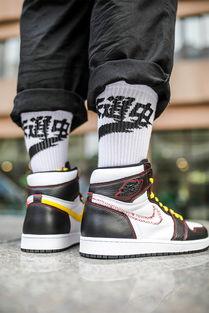 侃爷爆料卖假鞋视频大全,视频大全曝光惊人内幕 第1张 侃爷爆料卖假鞋视频大全,视频大全曝光惊人内幕 第1张